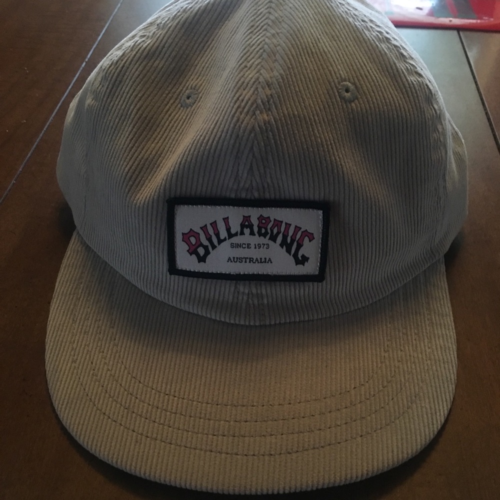 Billabong hat corduroy